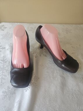 SPRING leather Pumps Women's Dark Brown Mid-Heel Work & Event Shoe Sz 41 EU 10